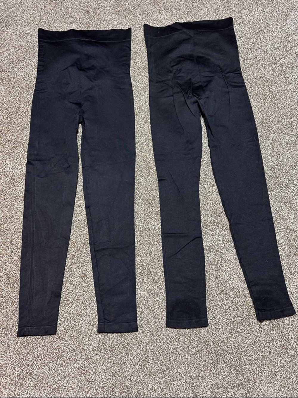 BLANQI maternity leggings - set of 2 size medium - Picture 6 of 6